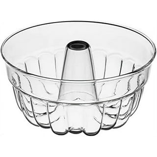 Transparent Circular Grooved Glass Bundt Cake Baking Pan, Isolated On White  Background, Side View. Stock Photo, Picture and Royalty Free Image. Image  197576329.