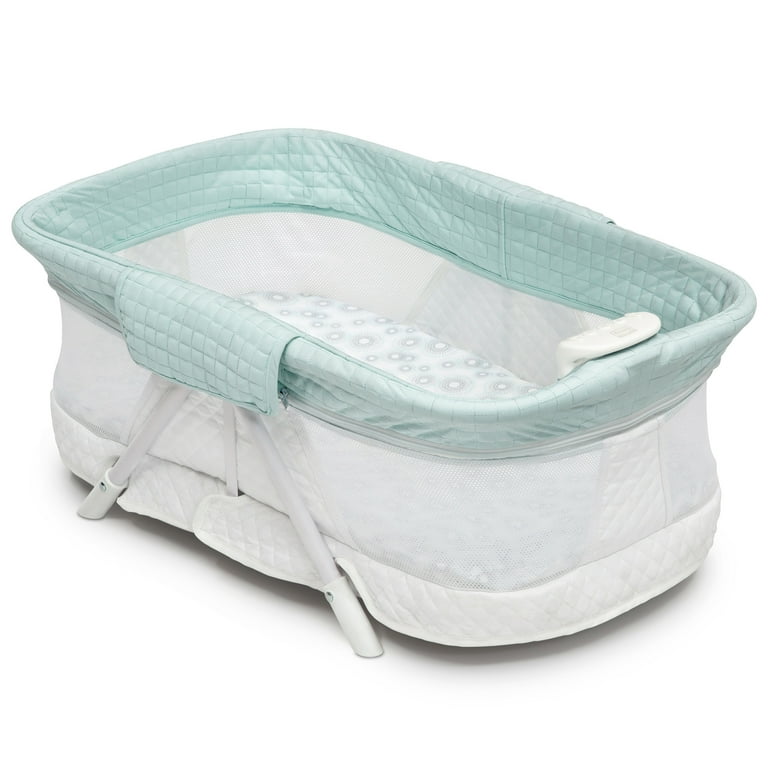 Small sales travel bassinet