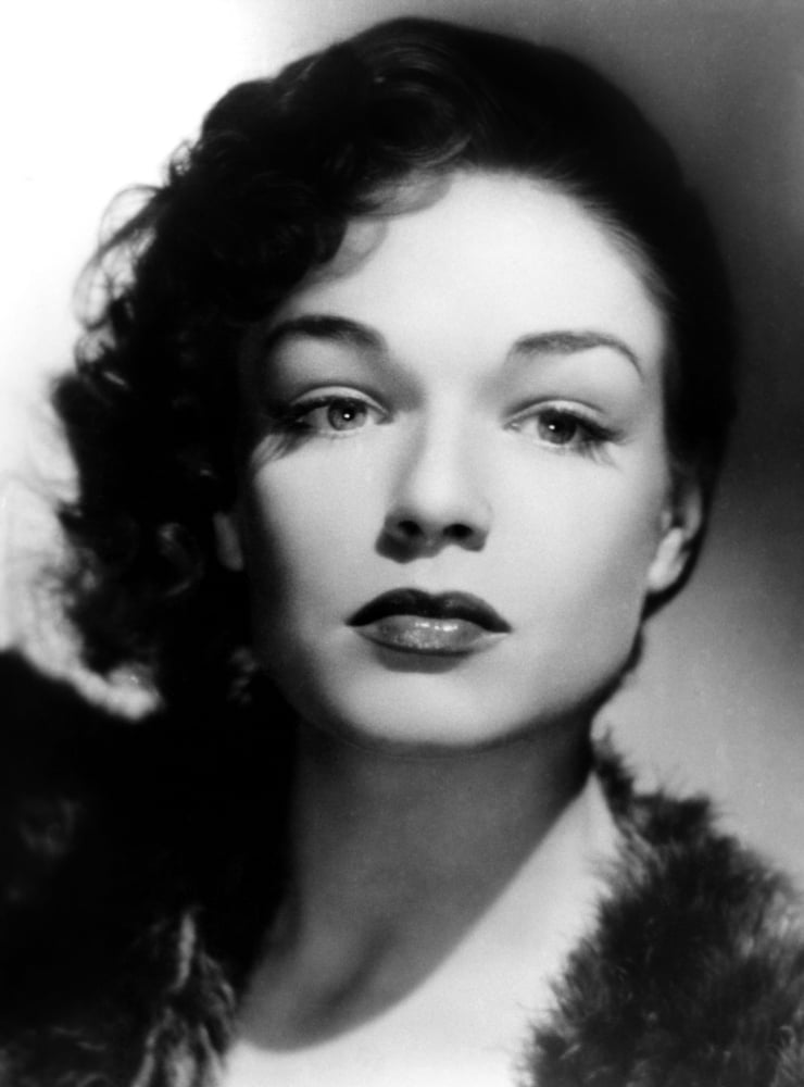 Simone Signoret Canvas Art - (16 x 20)