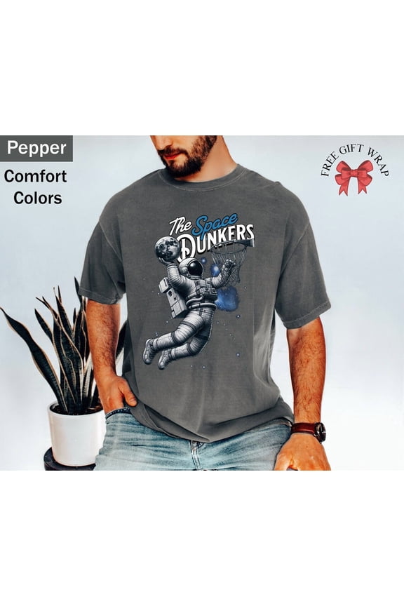 Basketball Shirt, Astronaut Tee, Popular Gift For Dad, Birthday Gift For Friend, Basketball Lover Shirt, Streetwear Tee All Size S-5Xl