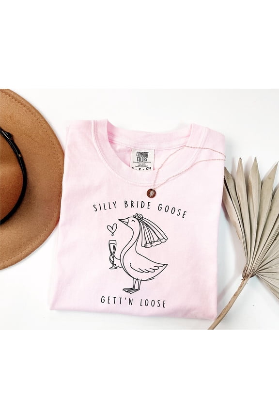 Bride Goose Shirt, Bride Shirt, Engagement Gift For Bride, Bachelorette Party Shirt, Bride To Be Gift, Wedding Party Shirt All Size S-5Xl