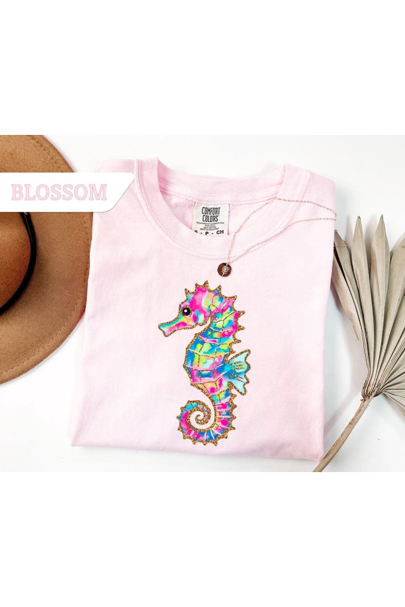 Floral Seahorse Summer Shirt, Preppy Summer Beach Lover Tee, Coastal Aesthetic Floral Tee, Ocean Lover Gift
