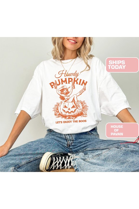 Howdy Pumpkin, Party Tee, Graphic Shirt, Retro, Spooky, Women's Top, Fun & Trendy Party Shirt, , Oversized