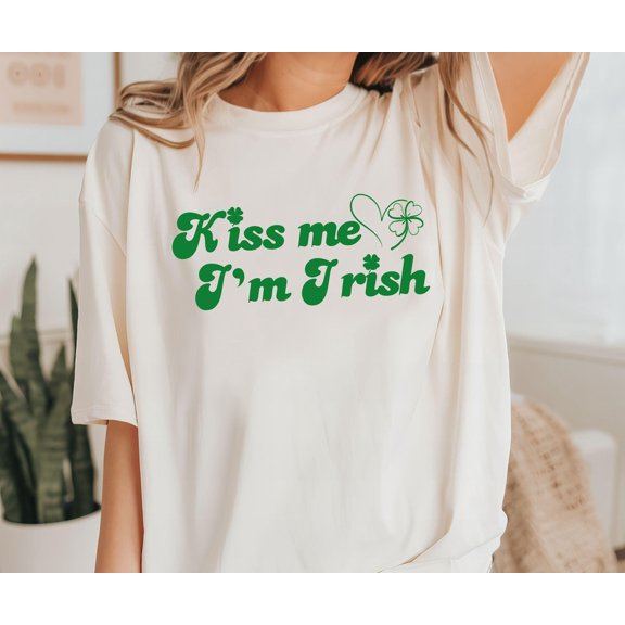 Simple Fit Kiss Me I'M Irish Shirt Or, Lucky Shirt, St. Patrick'S Day Shirt, Gift For Friend Irish Girl St. Patrick Tee, St. Patrick'S Day