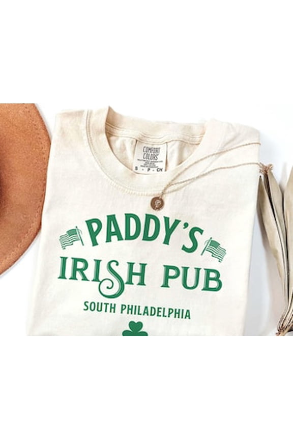 ® Paddy's Pub T-Shirt, Irish Bar St. Patrick's Day Graphic Tee, St. Patrick's Day Shirt, St. Patty's Party Shirt