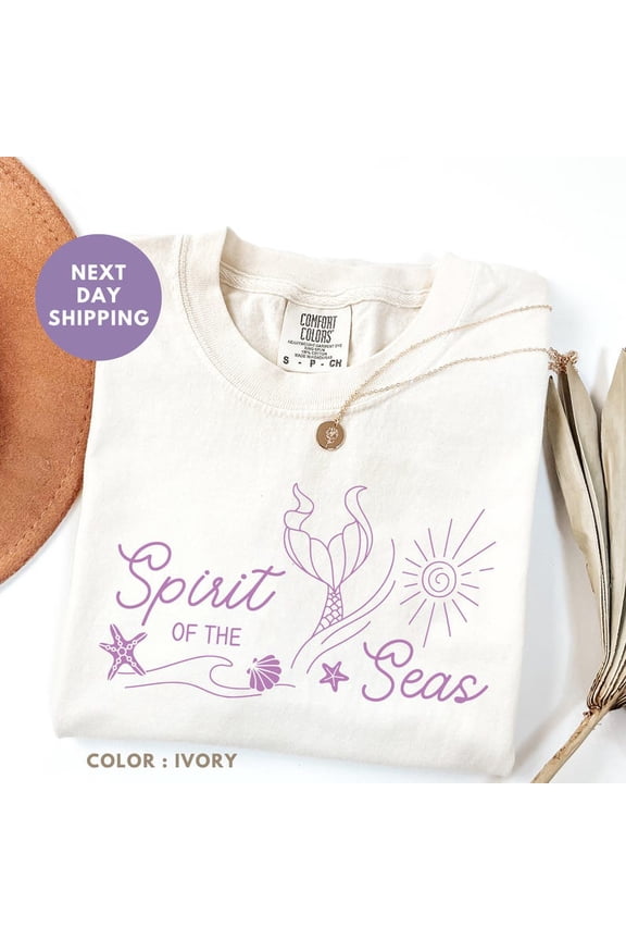 Spirit Of The Seas Shirt, Summer Day Shirt, Beach T-Shirt, Ocean Shirt, Aesthetic Coastal Tee, Seashell Shirt, Mermaid Tee