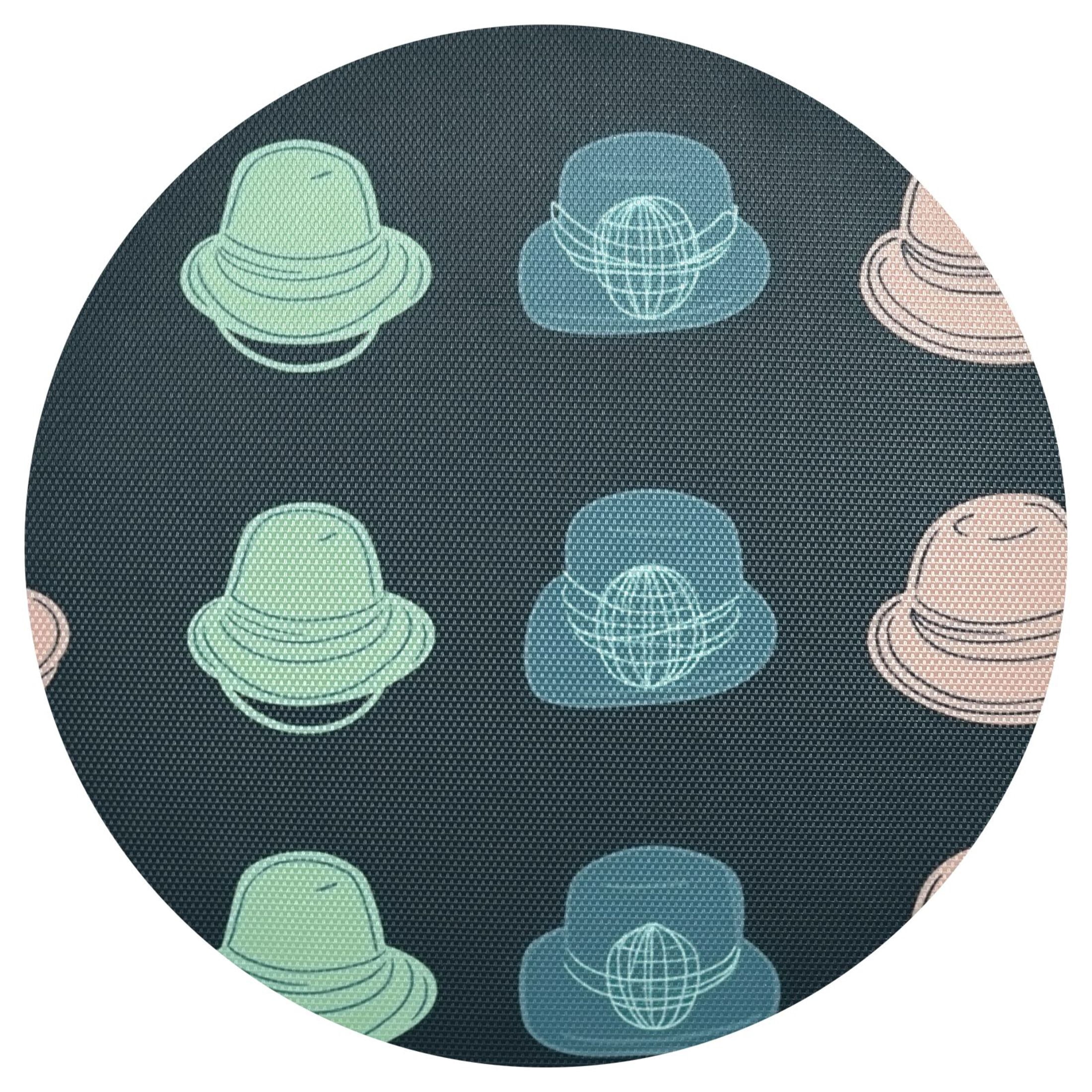 Simple Hat Pattern Design 4-Piece 15.4in Heat-Proof PVC Plate Mats ...