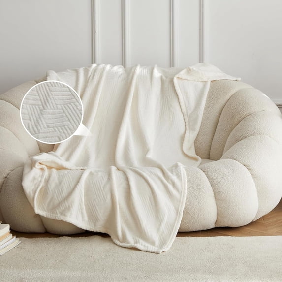 Simple&Opulence Cream Throw Blanket for Couch-Super Soft Fluffy Blankets for Women 50x70 Inches Cozy Lightweight Flannel Fleece Blanket for Home Decor(Brick Pattern