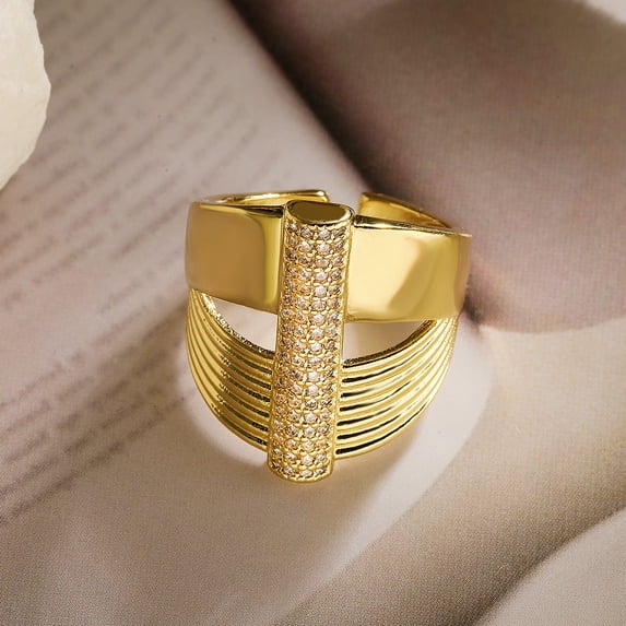 Simple Personality Copper Plating 18K Gold Open End Zircon Ring For Women Stylish Accessory With Subtle Zircon