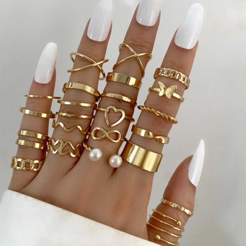 Amazon.com: Exquisite Ring Fresh Style Ladies Couple Love Rings Fashion  Simple 26 Letter Rhinestone Inlaid Opening Finger Ring Lady Jewelry Gift  for Women/Girl Finger Rings DIY Jewelry Gifts - Rose Gold A: