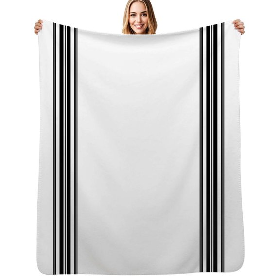 Simple black and white stripes Flannel Blanket Warm Soft Bedding Throws Winter Camping Chair Sofa Bed