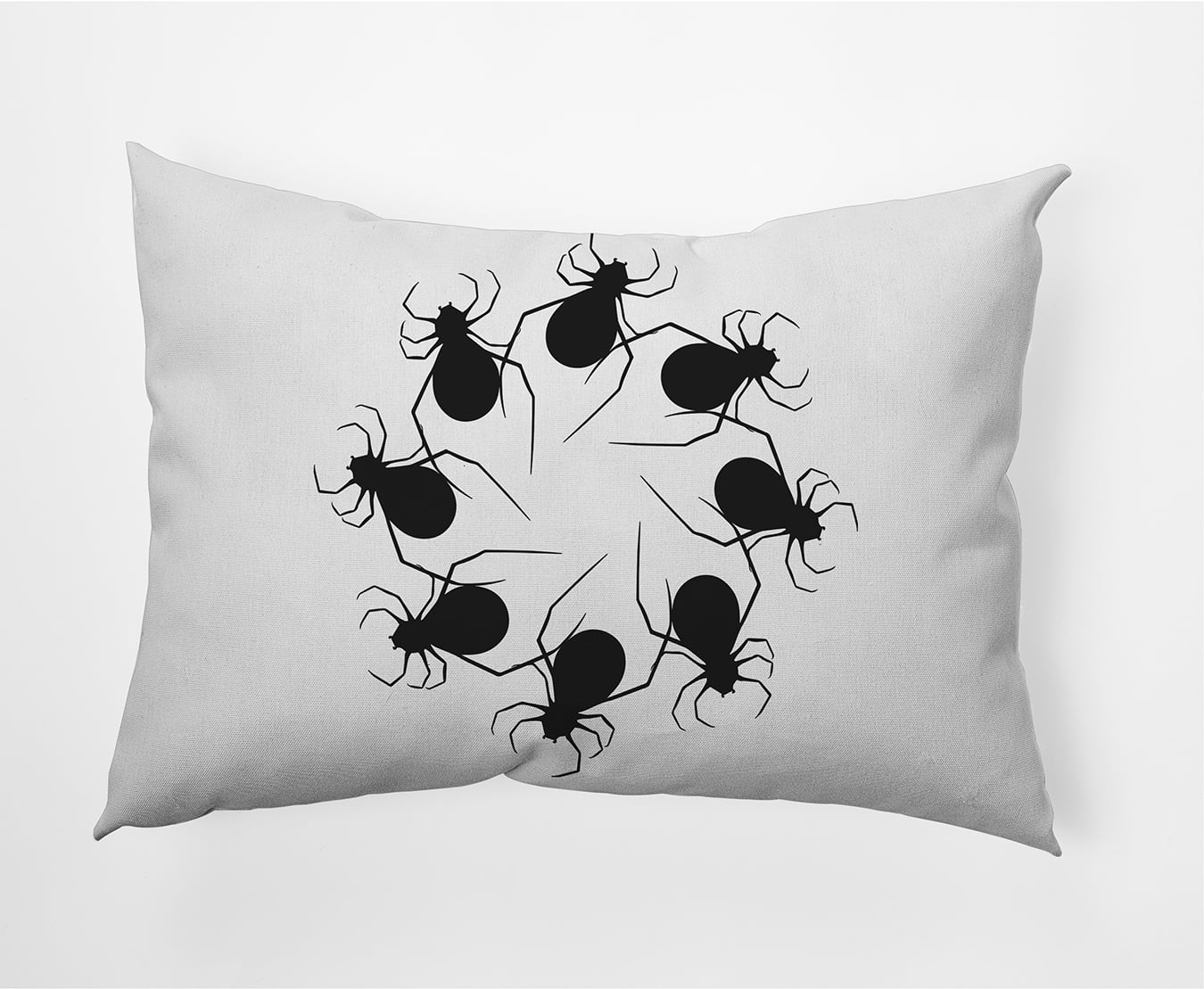 Simply Daisy 14" x 20" Spider Wreath Indoor/Outdoor Polyester Throw Pillow, White