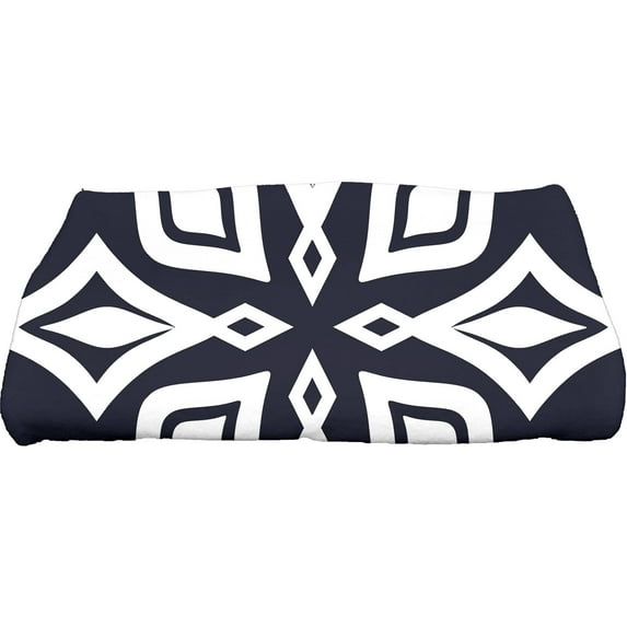 Simply Daisy 28" x 58" Beach Star Geometric Print Bath Towel