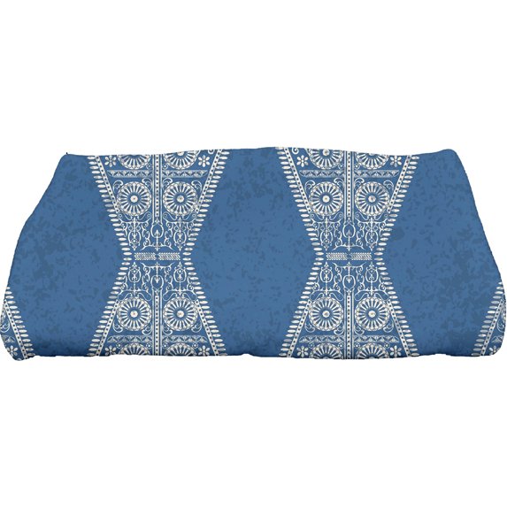 Simply Daisy 28" x 58" Pyramid Stripe Geometric Print Bath Towel