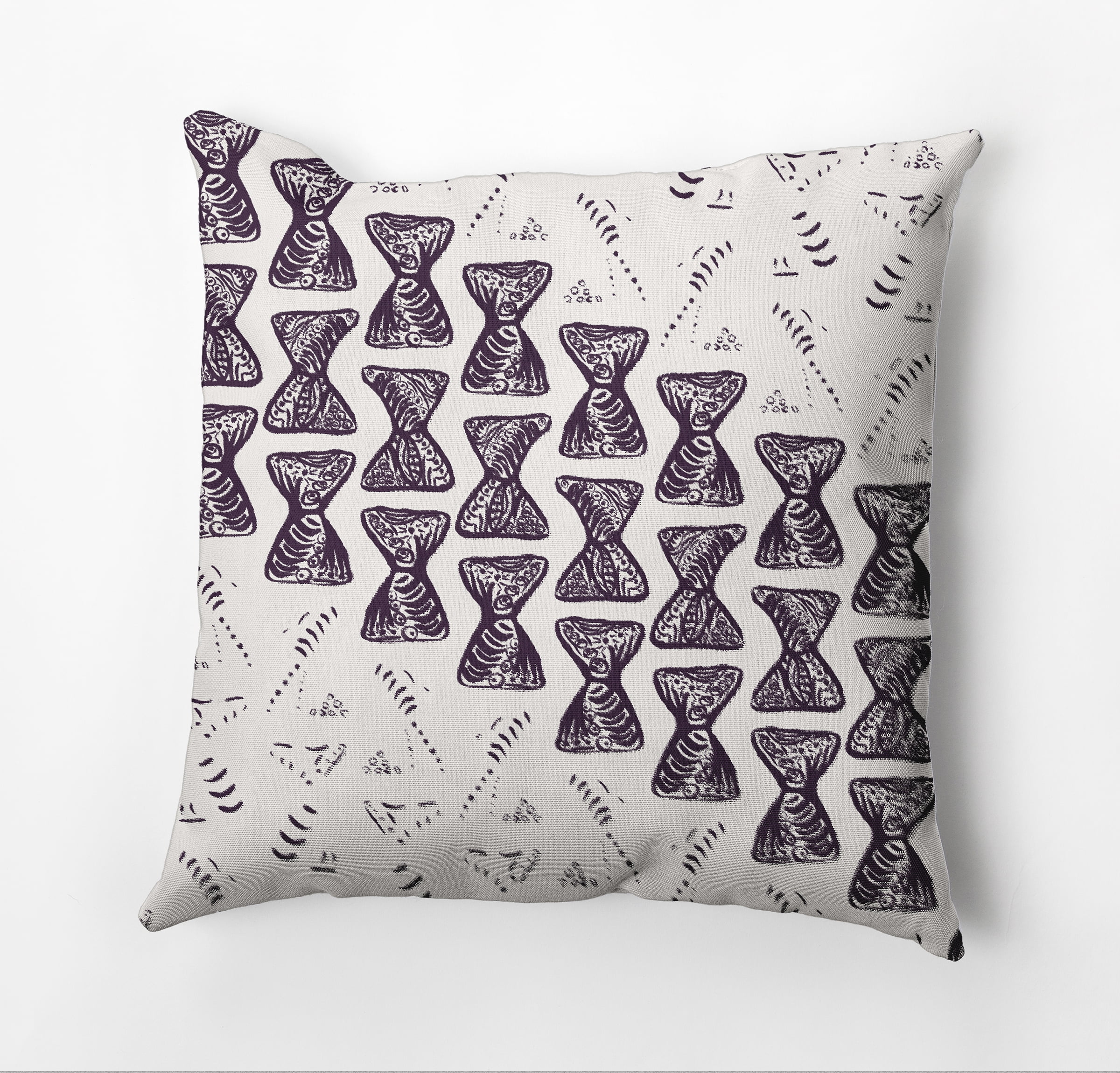 Simply Daisy Bongo Beats Rug Decorative Throw Pillow