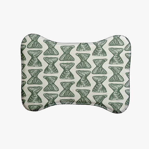 Simply Daisy Bongo Rhythm Bone Shape Pet Feeding Mat for Dogs