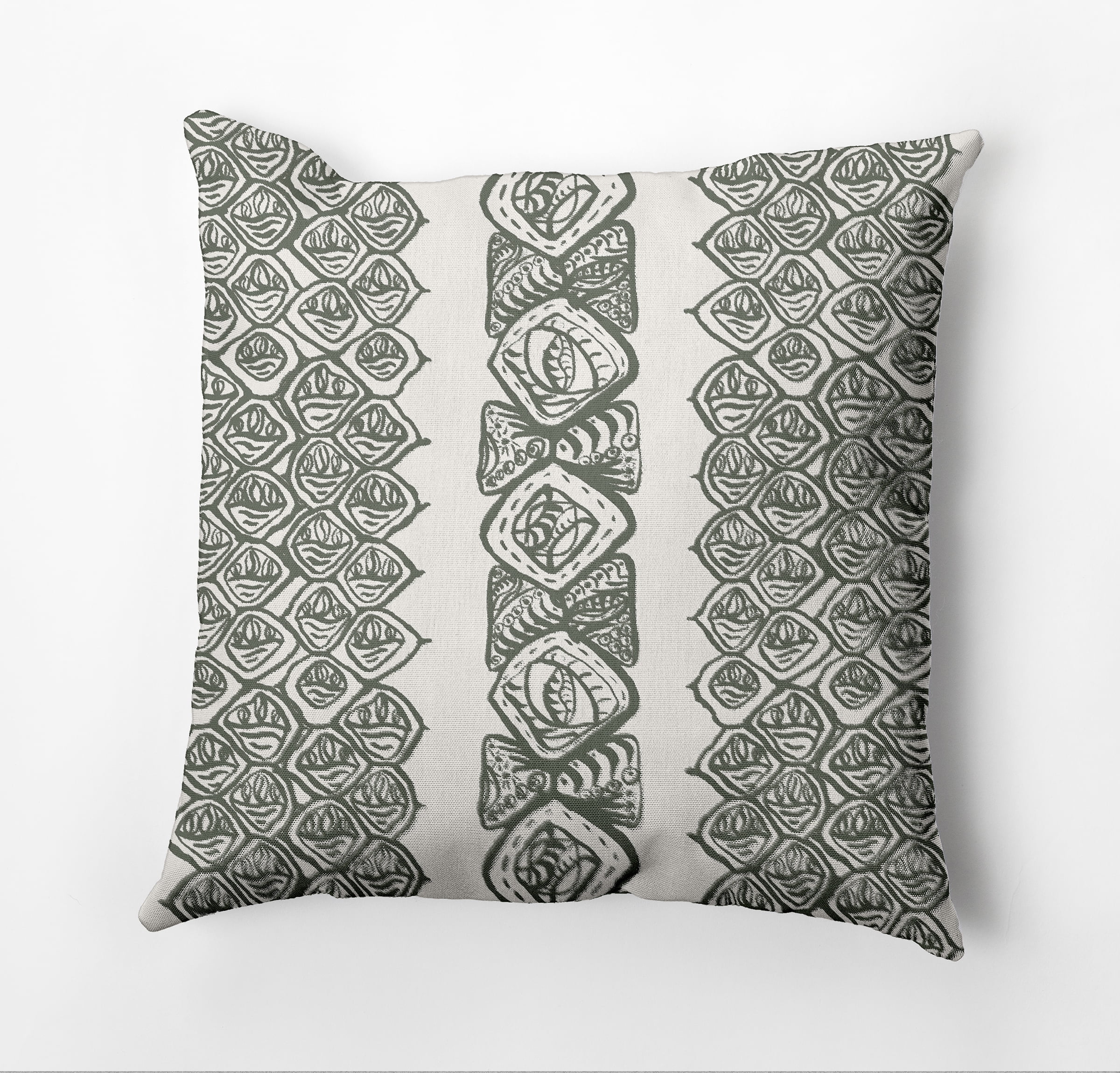 Simply Daisy Central Comb Outdoor Pillow, Green, 16 in x 16 in