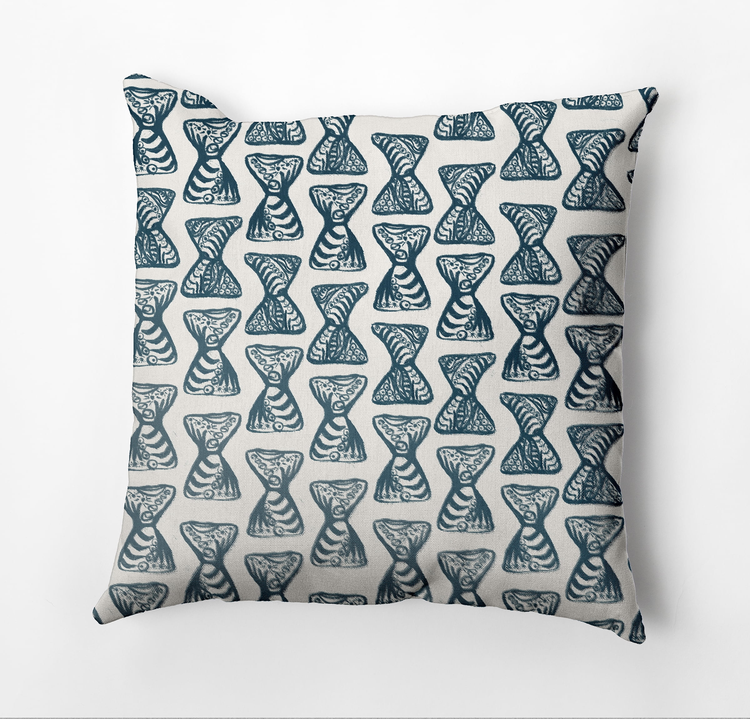 Simply Daisy Ombre Bongo Decorative Throw Pillow