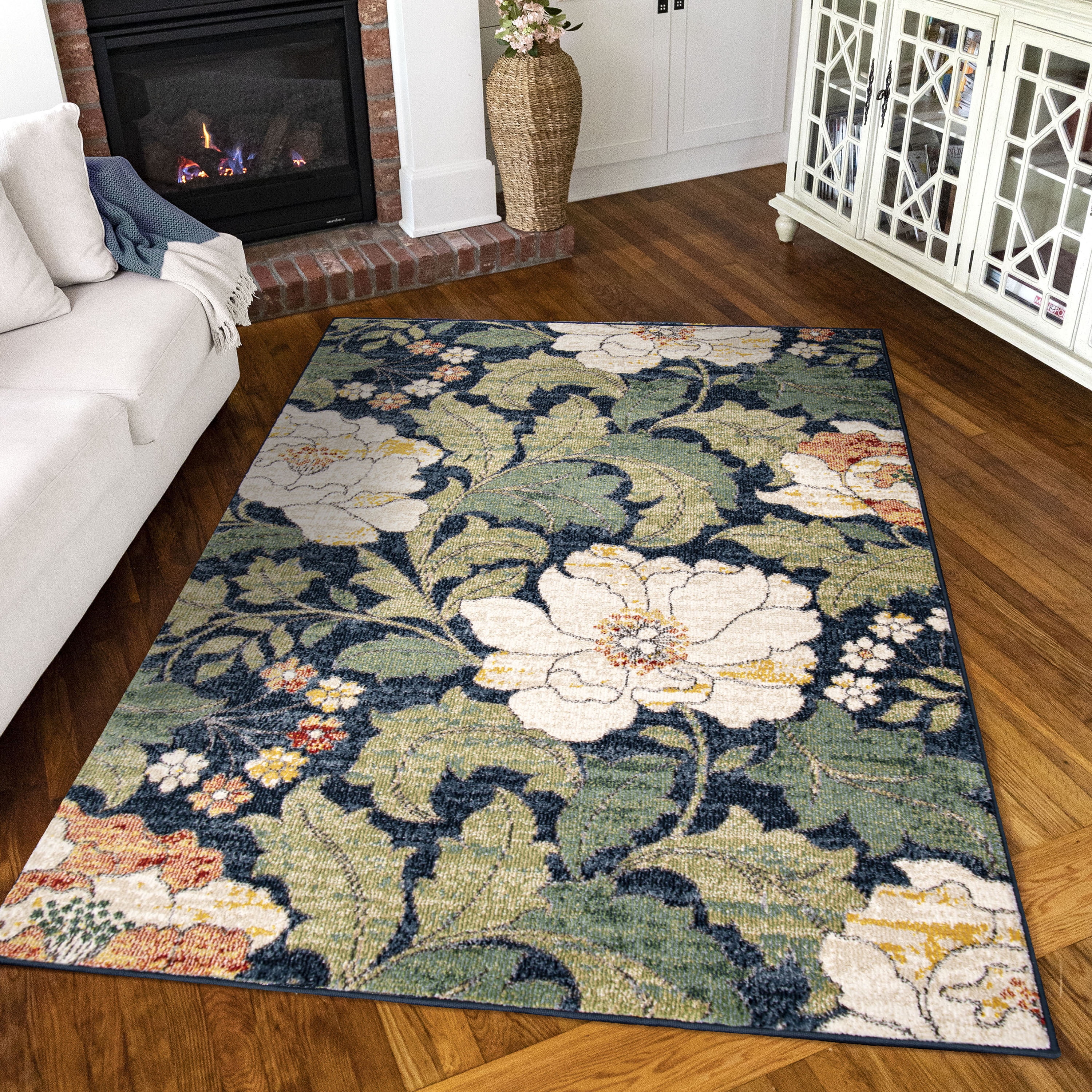 Jefferson Blue Floral 6' x 9' Synthetic Area Rug