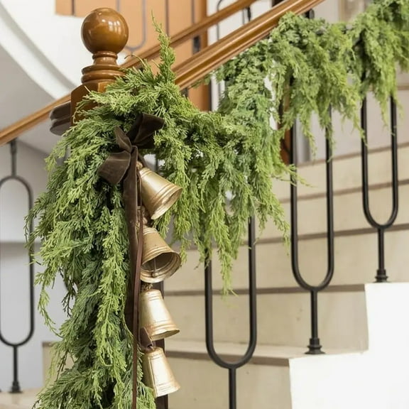Simulated Pines Leaf Rattan Artificial Christmas Pines Needle Leaf Rattan Winter Mantel Tabletop Porch Decoration Holiday Wreath Green Christmas Wreath