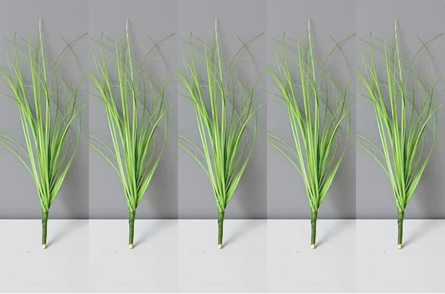 Simulated Small Grass Bushes for Decorating Fake Grasslands Simulating ...
