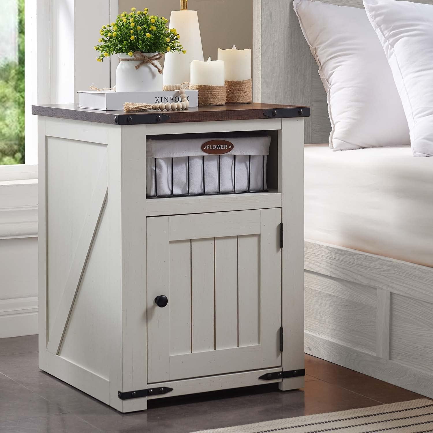 SinCiDo 20" Farmhouse End Table w/Barn Door, Wood Bedside Table, Nightstand with Charging Station