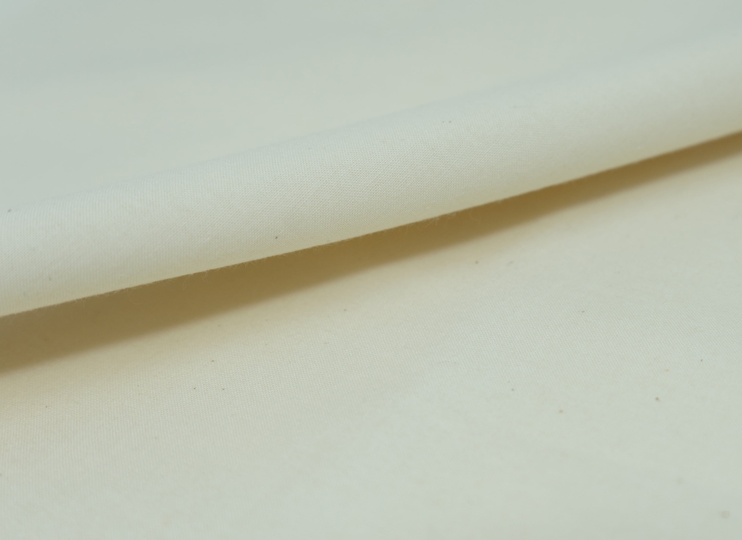 Singer 44" X 2 Yd 100% Cotton Muslin Sewing & Craft Fabric, Ecru
