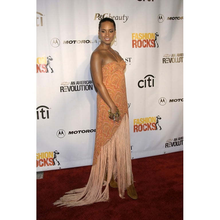 Singer Alicia Keys Arrives At Conde Nast'S Fashion Rocks An Unprecedented  Night Of Style And Sound, At Radio City Music - Walmart.com