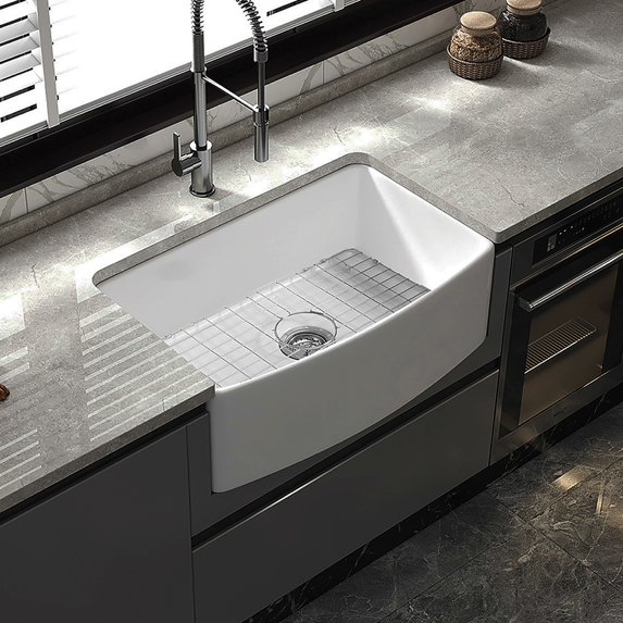 Single Bowl Kitchen Sink - 30 Inch Fireclay Deep Curved Apron Front Kitchen Sink - Premium White Kitchen Sink for Home, Farmhouse (Grid & Strainer Included)