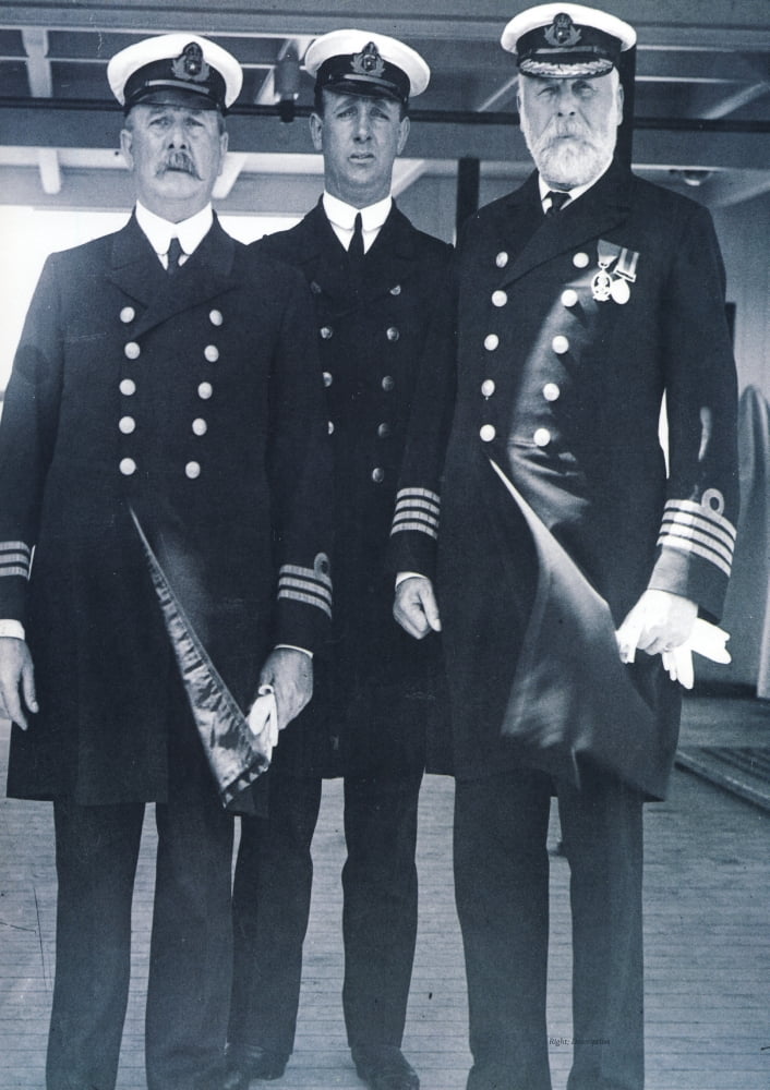 Sinking of the Titanic 1912 Captain Smith & officers Canvas Art - Paul Thompson (18 x 24)