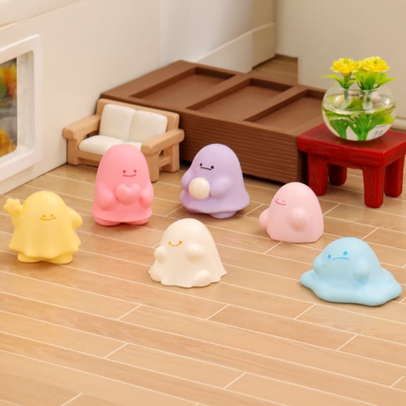 Sinknap Eco-Friendly Resin Cute Ghost Micro Landscape Ornament, Macaron Pastel Mini Ghost Figurine for Dollhouse Desktop Car DIY Decor Gift Pink