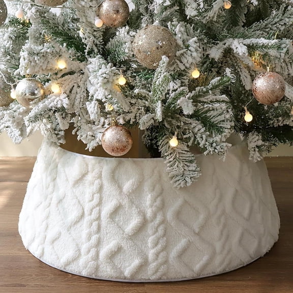 Sinkoo Christmas Tree Collar, 28in Adjustable White Plush Christmas Tree Skirt with Diamond Pattern, Farmhouse Rustic Indoor Holiday Home Decor