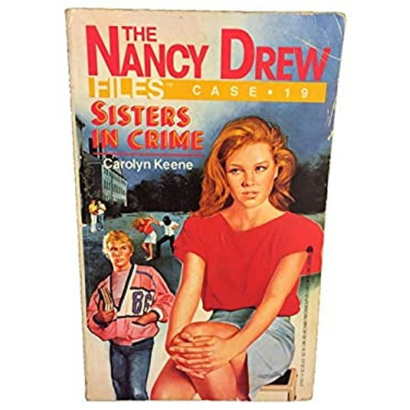 Pre-Owned Sisters in Crime (Nancy Drew Casefiles, Case 19) (Paperback) 0671679570 9780671679576