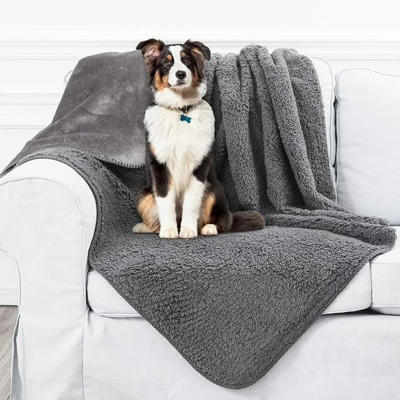 Sivio Pet Blanket 50"x60", Breathable and Waterproof Fleece Pet Blanket for Couches, Sofa, Bed and Car, Grey