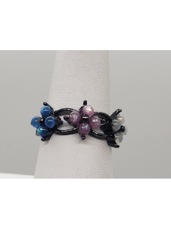 Size 7.5, Fire Opal Flower Black Gold Ring