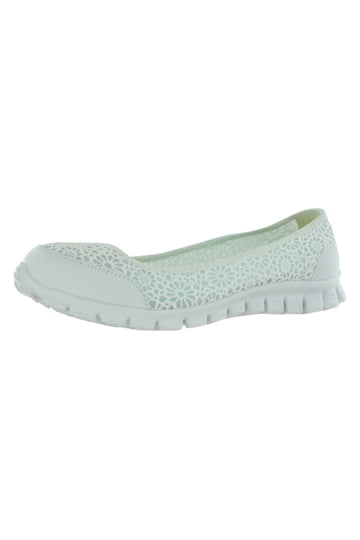 Skechers Womens Dress Shoes in Womens Shoes | White - Walmart.com