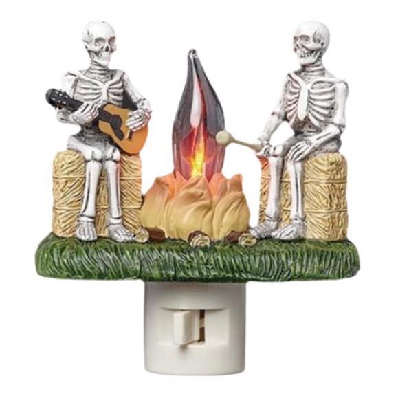 Skeleton Fire Light Halloween Night Lamp Simulated Flame Effect Battery Powered Resin Statue for Yard Window Decor YYUZH