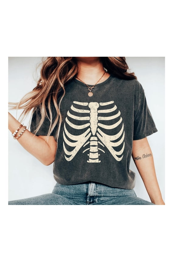 Skeleton Rib Graphic TShirt Rib Cage Shirt Halloween Shirt Retro Skeleton Gothic Tee 90s D