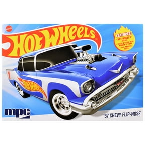 Skill 2 Model Kit 1957 Chevrolet Sedan Flip-Nose "Hot Wheels" 1/25 Scale Model by MPC