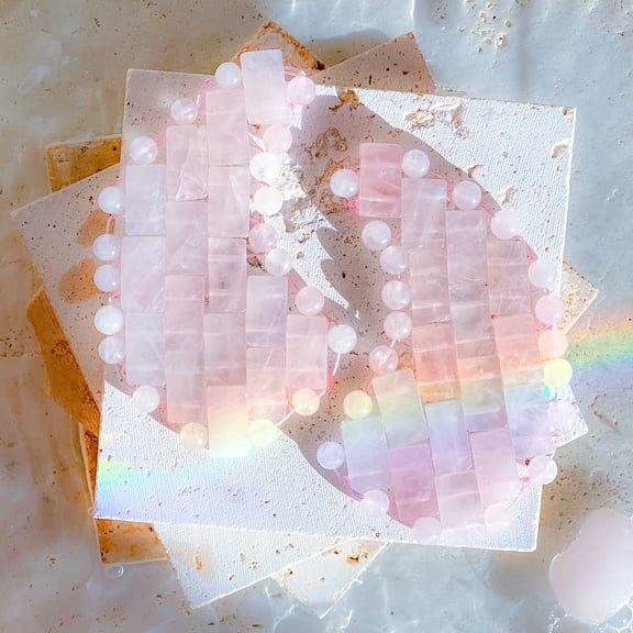 Skin Mantra Vibrant Eye Quartz Mask - Natural and Soothing Skincare - 100% Natural Rose Quartz