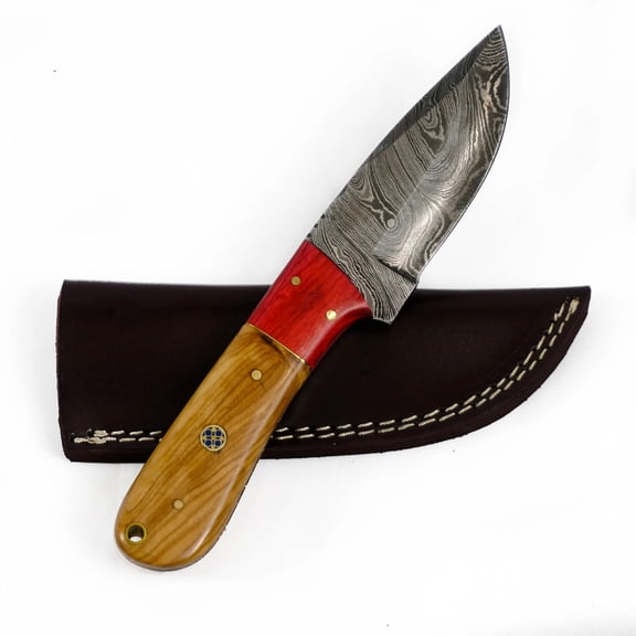 Skinning Knife/ Hunting Knife- High Carbon Damascus Steel Blade- Skinner Knife