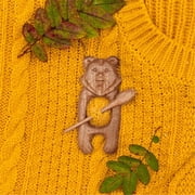 Skpblutn Brooch for Girls Women Creative Wooden Shawl Pin Decoration Scarf Pin Ornament Gifts Valentine's Day Gift for Girlfriend Boyfriend Wife Husband