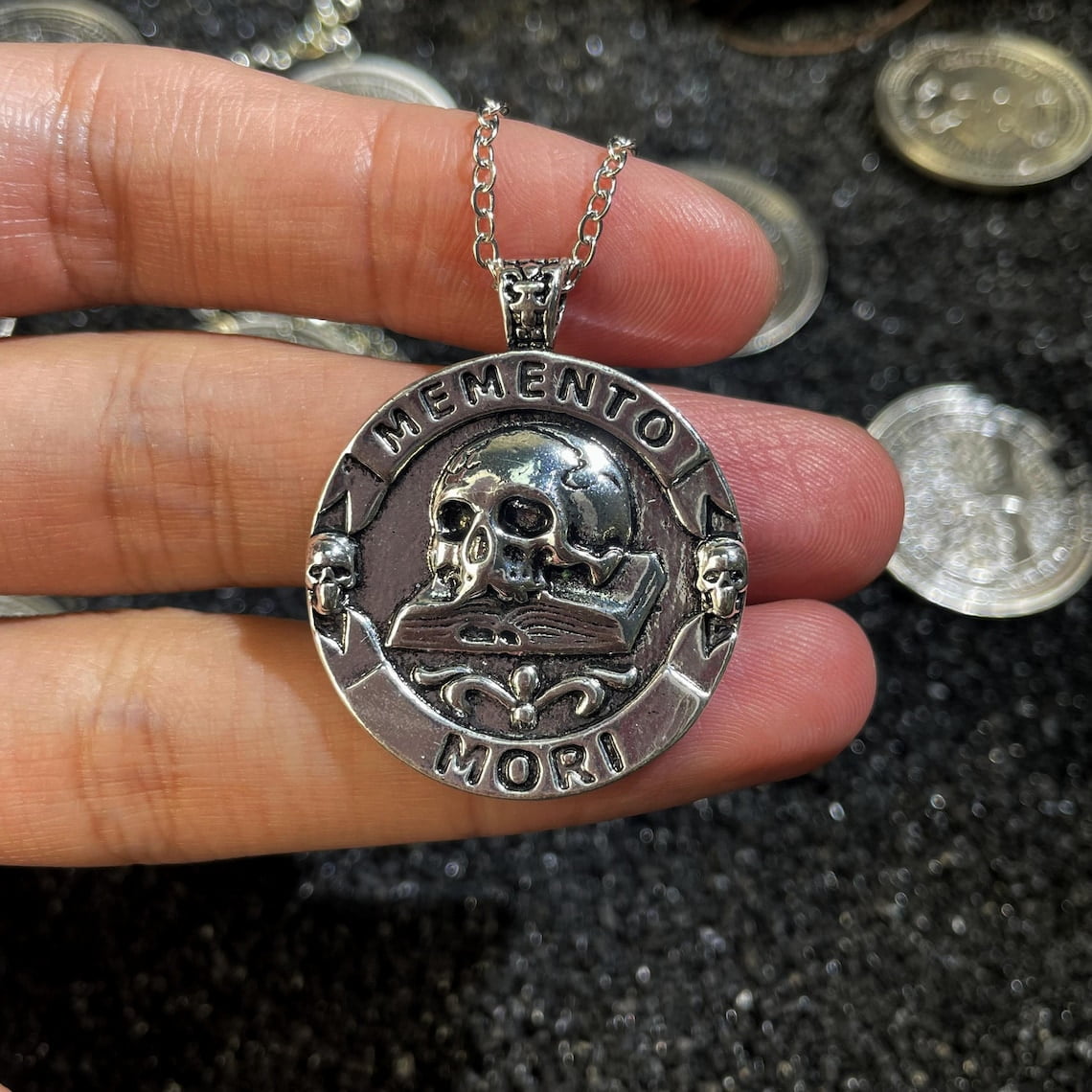 Skull Memento Mori Necklace Handmade Memento Vivere Stoicism Pendant Tempus Fugit Goth Jewelry Carpe Diem Stoic Coin Chain Reminder Gift