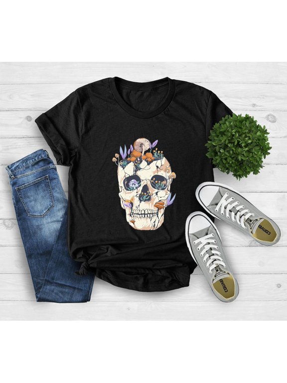Skull With Mushrooms Mushroom Skull Cottagecore Halloween Skeleton Mycologist Goth T-shirt