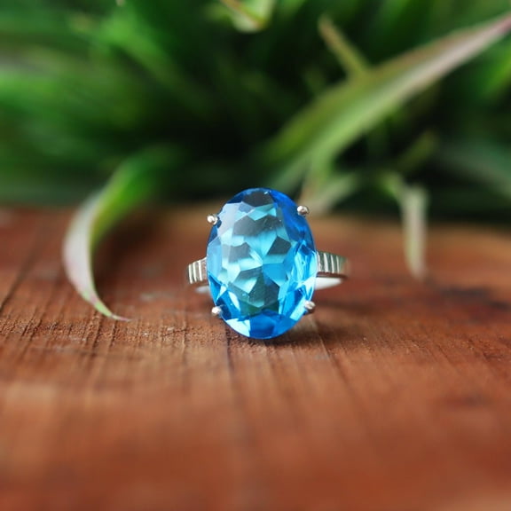 Sky Blue Topaz Ring, 925 Silver Ring, Prong Setting Ring, Oval Faceted Gemstone Ring, Bold Elegant Ring, Statement Ring, Women's Pretty Ring