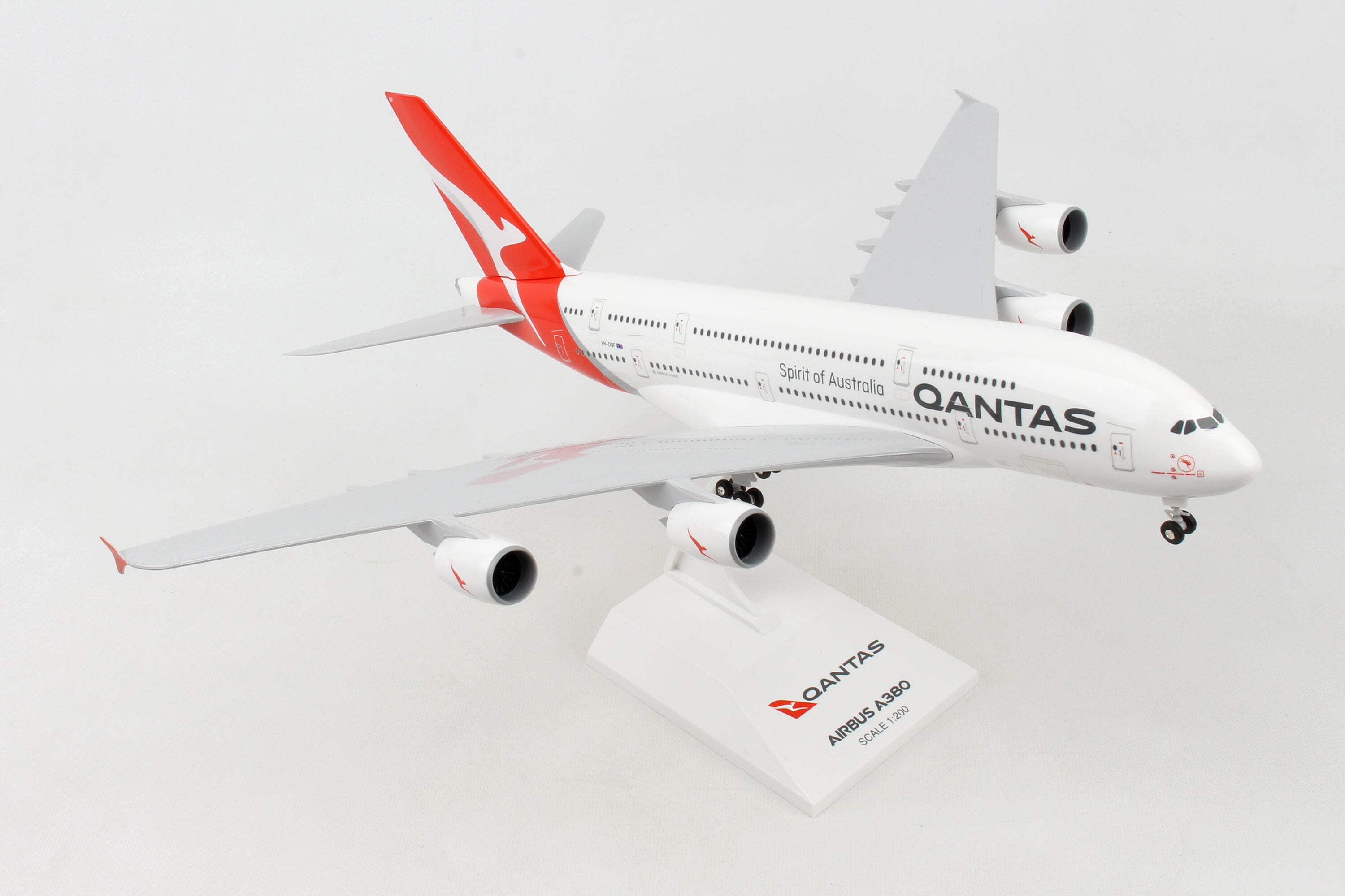 Skymarks SKR1000 Qantas Airbus A380 1-200 with Gear New