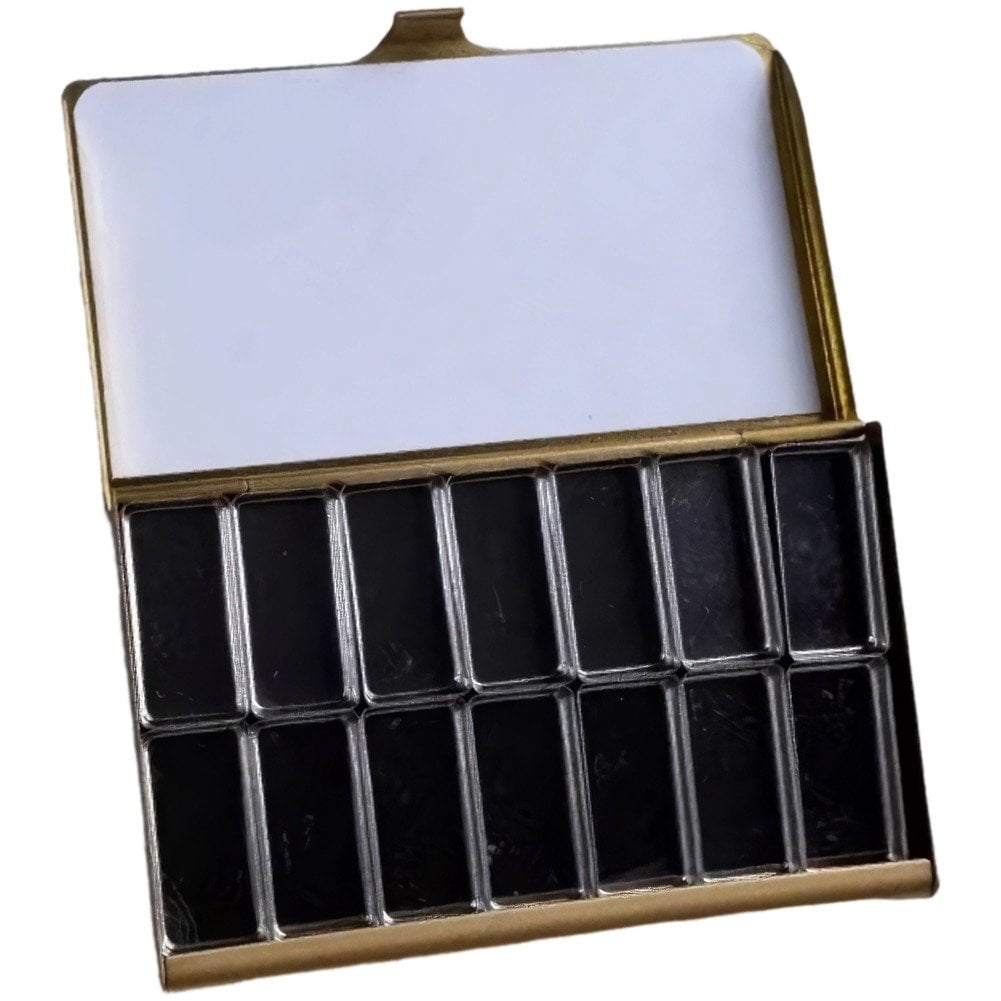 Slccxzc Empty Brass Watercolor Palette Tin Box, Travel Paint Case with Lid for Outdoor