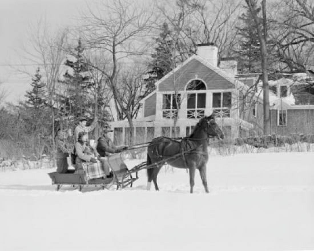 Sledging party in winter scenery Canvas Art - (18 x 24)