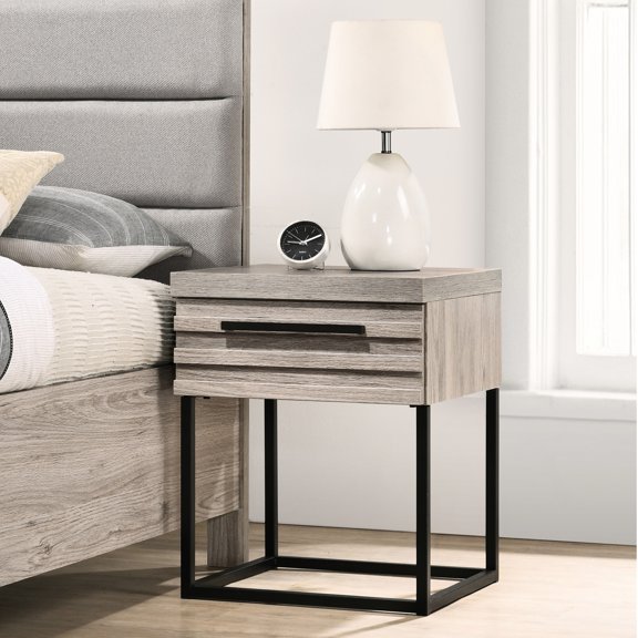 Sleek Design and Roomy Drawer - Add a Modern Touch to Your Bedroom with This Nightstand