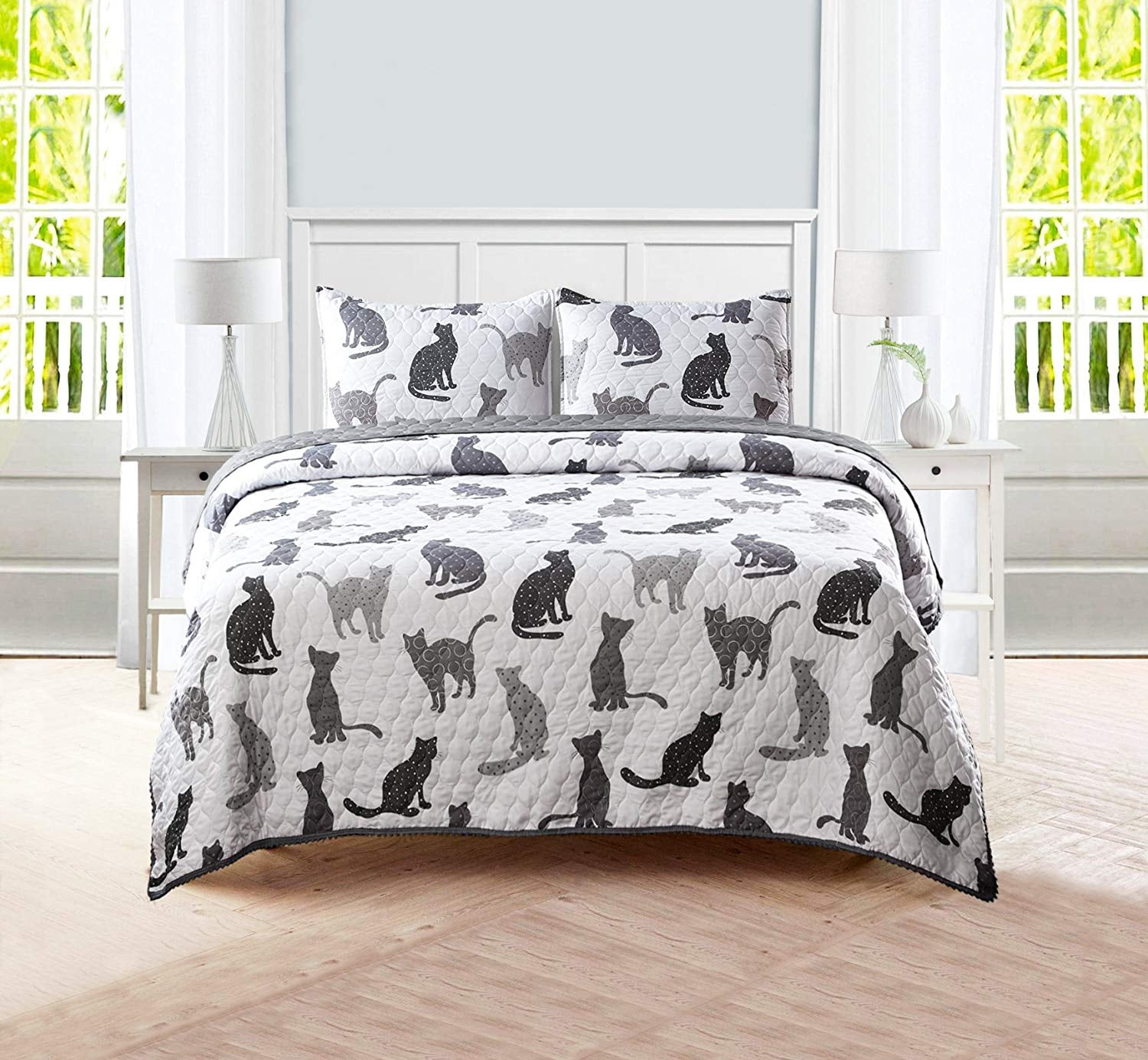 Gray Cats Pompom Trimmed Microfiber Full Quilt Set